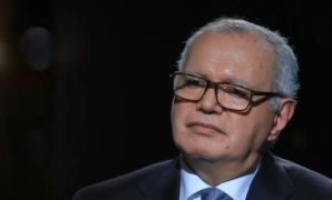 الرئيس السيسى وقرينته يصطحبان الرئيس الصينى وزوجته في جولة داخل المتحف الكبير