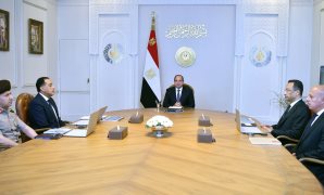 أطفالنا خط أحمر.. قرار حكومي لحماية الأطفال من مخاطر السوشيال ميديا وإساءة استخدام المنصات.. إشادة برلمانية بالقرار: خطوة مهمة لبناء بيئة رقمية آمنة.. ودعوات لتعزيز الوعي الرقمي داخل الأسرة والمدرسة