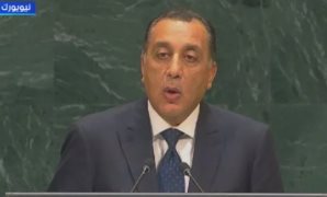 تعرف على آليات وضوابط الأجور والحد الأدنى والاستقطاع من راتب العامل