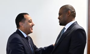 قانون رعاية المسنين يحدد عقوبة الحبس أو الغرمة لمن أهمل رعاية كبار السن