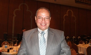 الدكتور محمد على عز العرب أستاذ الكبد بالمعهد القومي