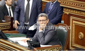  أحمد سعد الامين العام للبرلمان
