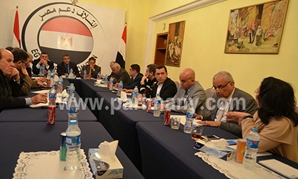 اجتماع سابق لدعم مصر 
