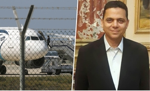 إيهاب غطاطى عضو مجلس النواب والطائرة المصرية فى مطار لارنكا القبرصى