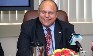 هانى محمود وزير التنمية الإدارية الأسبق