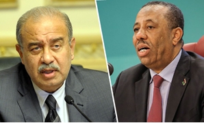 شريف إسماعيل ورئيس الحكومة الليبية المؤقتة عبد الله الثنى