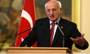 رئيس البرلمان التركى إسماعيل كهرمان
