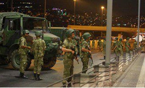  الجيش التركى فى شوارع اسطنبول