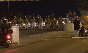 وحدات الجيش فى شوارع اسطنبول