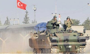 وحدات الجيش التركى فى شوارع اسطنبول