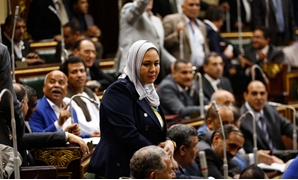 النائبة زينب على سالم عضو مجلس النواب
