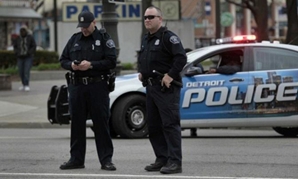 أفراد شرطة أمريكية فى الشارع