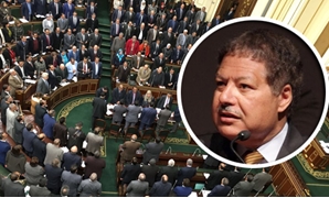 البرلمان يقف دقيقة حداد والدكتور أحمد زويل 
 