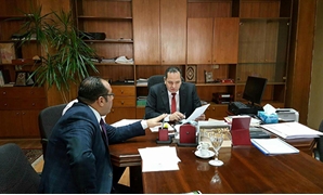 النائب محمد الكومى مع رئيس هيئة الأبنية التعليمية
