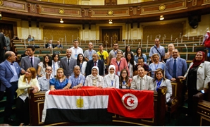 الوفد التونسى  خلال زيارة متحف مجلس النواب