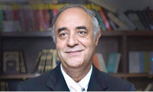 محمد الزيني رئيس لجنة الصناعة والطاقة