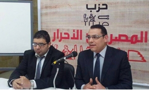 عمرو أنسى منسق الصالون الثقافى للمصريين الأحرار
