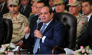 الرئيس عبد الفتاح السيسى خلال افتتاح قطاعين من المحور

