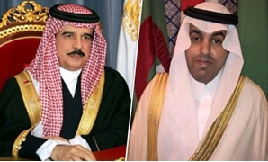 مشعل بن فهم السلمى رئيس البرلمان العربى وحمد بن عيسى آل خليفة ملك مملكة البحرين