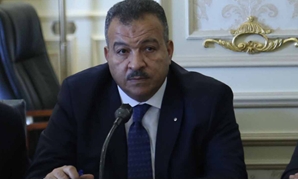 محمد العمارى رئيس لجنة الصحة بمجلس النواب