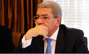 وزير المالية الدكتور عمرو الجارحى
